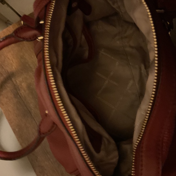 Handbag - Picture 3 of 7